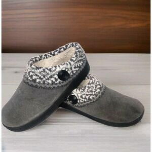 CLARKS Faire Isle Slippers Womens Size 7 Grey Suede Sweater Fur Lined Clog